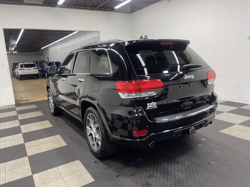 Used 2021 Jeep Grand Cherokee Overland image 2