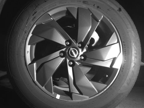 Used 2025 Nissan Rogue SV FWD image 14