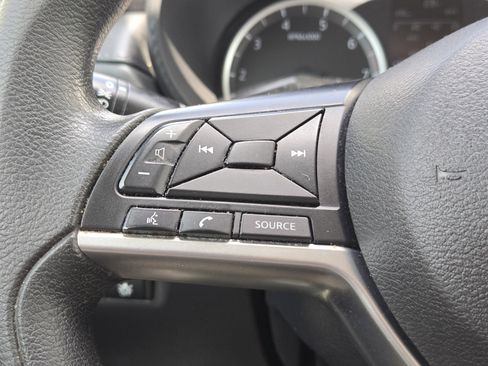 Used 2021 Nissan Versa S FWD image 28