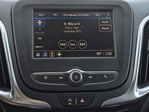 Used 2022 Chevrolet Equinox LT w/ Driver Convenience Package image 17