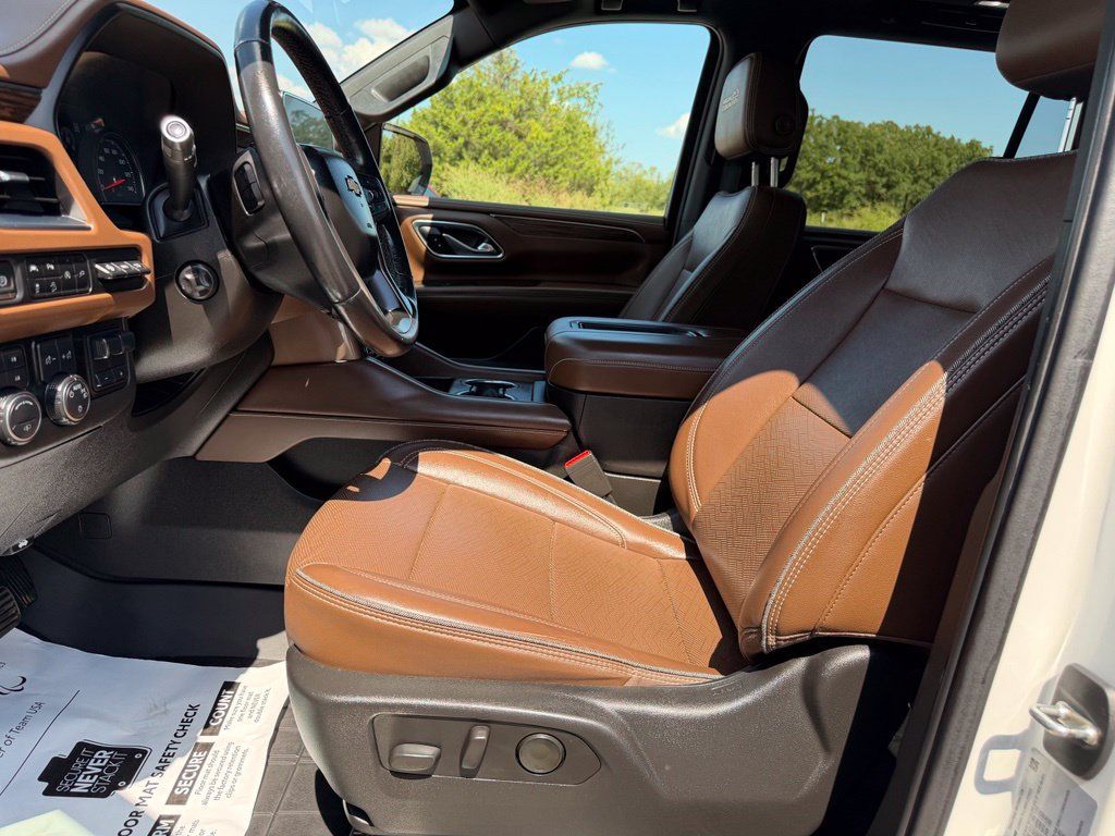 Used 2021 Chevrolet Tahoe High Country AWD/4WD image 12