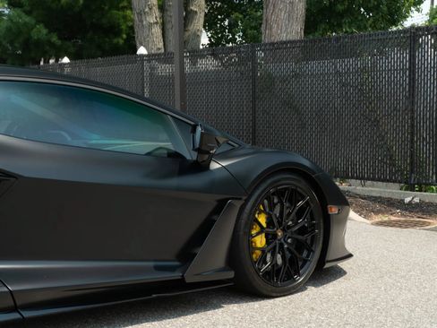 Used 2024 Lamborghini Revuelto AWD/4WD image 35