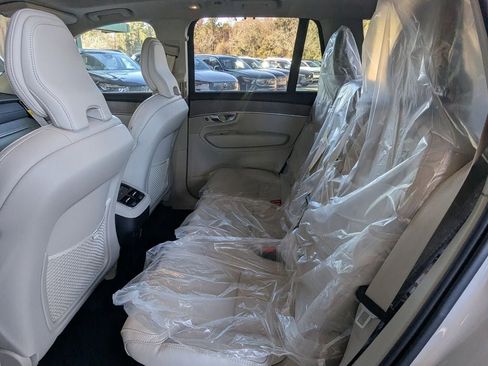 New 2026 Volvo XC90 B6 Ultra w/ Protection Package Premier AWD/4WD image 13