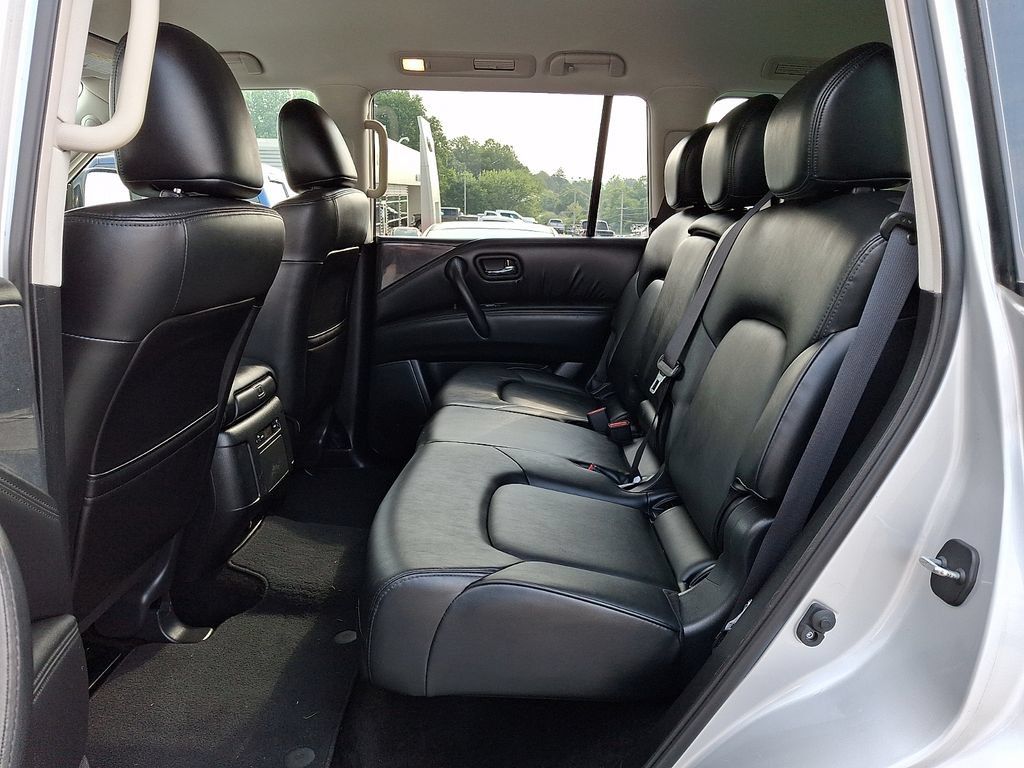 Used 2022 Nissan Armada SV AWD/4WD image 10