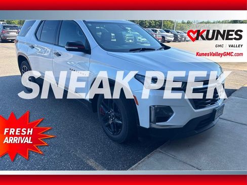 Used 2023 Chevrolet Traverse Premier w/ Redline Edition AWD/4WD image 1