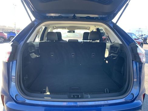 Used 2023 Ford Edge SEL image 19