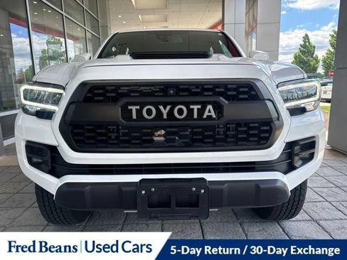 Used 2022 Toyota Tacoma TRD Pro AWD/4WD image 18