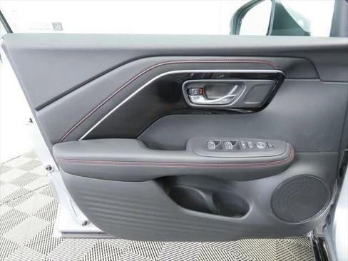 Used 2025 Acura ADX A-Spec image 25