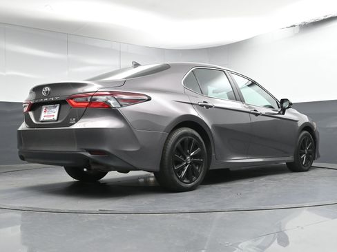 Used 2024 Toyota Camry LE image 27