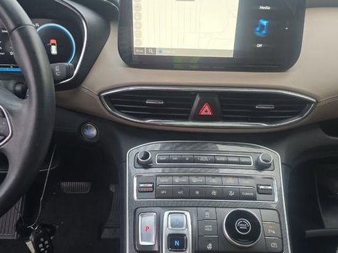 Used 2023 Hyundai Santa Fe Limited image 6