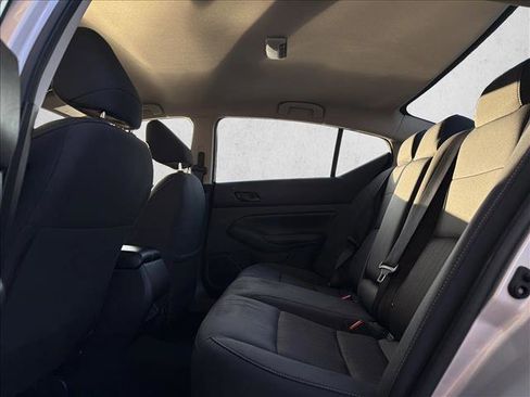 Used 2024 Nissan Altima 2.5 SV image 22