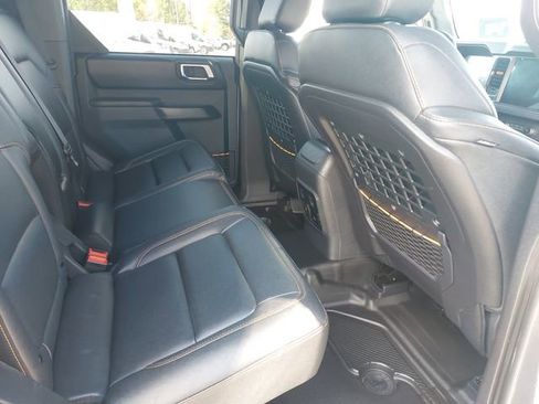Used 2024 Ford Bronco Badlands AWD/4WD image 11
