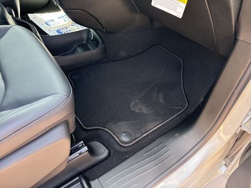 New 2026 Chrysler Voyager LX FWD image 33