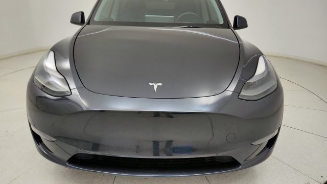 Used 2024 Tesla Model Y 2WD image 24