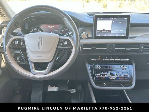 Used 2022 Lincoln Corsair Standard w/ Premium Package image 14