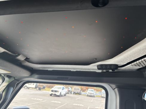 Used 2024 Jeep Wrangler Unlimited Rubicon 392 image 31