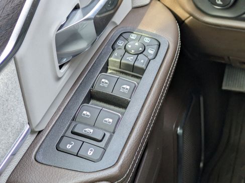 New 2026 RAM 2500 Laramie image 27