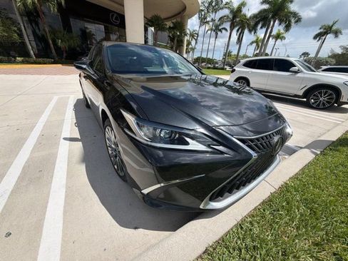 Used 2024 Lexus ES 300h w/ Technology Package FWD image 5