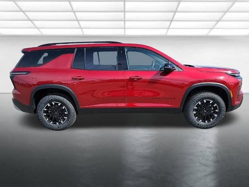 New 2026 Chevrolet Traverse Z71 w/ LPO, Floor Liner Package AWD/4WD image 5