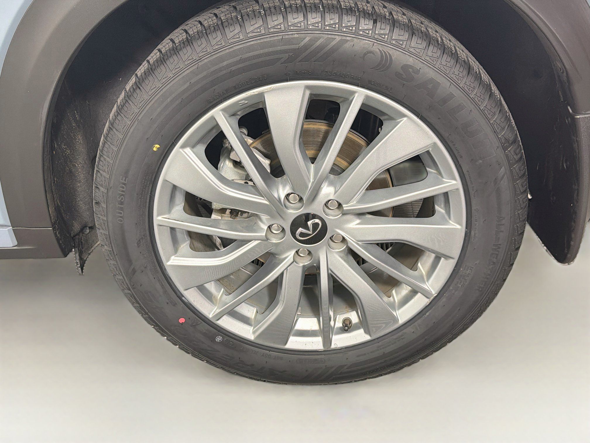 Used 2023 INFINITI QX50 Luxe FWD image 11