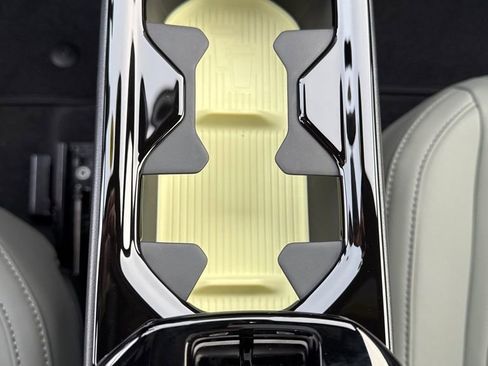 New 2026 Volvo EX30 Plus image 21