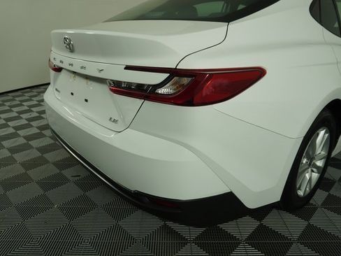 Used 2025 Toyota Camry LE image 13