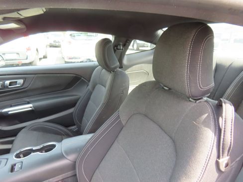 Certified 2024 Ford Mustang Coupe image 21