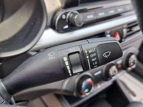Used 2024 Kia Forte LXS FWD image 11