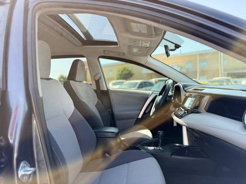 Used 2013 Toyota RAV4 XLE FWD image 19
