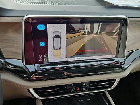 New 2026 Volkswagen Atlas SE image 16