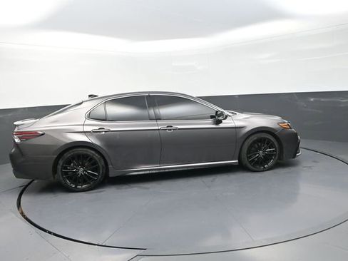 Used 2022 Toyota Camry XSE image 25