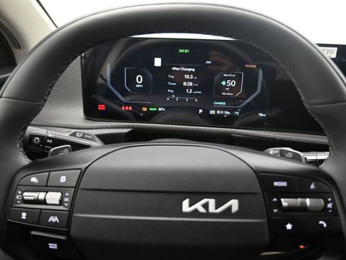 New 2025 Kia EV6 Wind AWD/4WD image 21