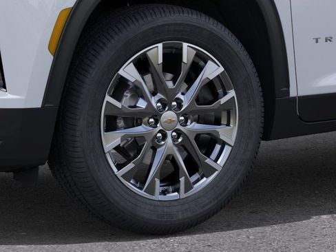 New 2026 Chevrolet Traverse LT w/ Sun and Wheel Package FWD image 10