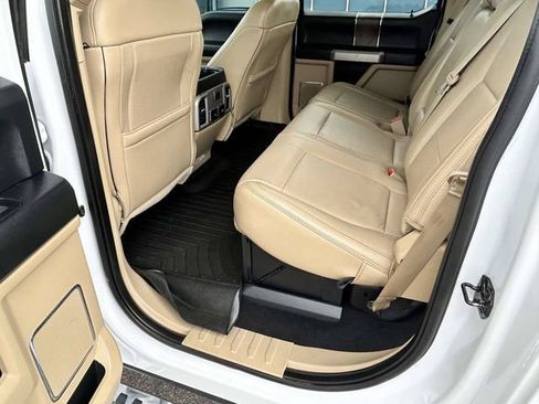 Used 2019 Ford F250 Lariat w/ Lariat Ultimate Package AWD/4WD image 11