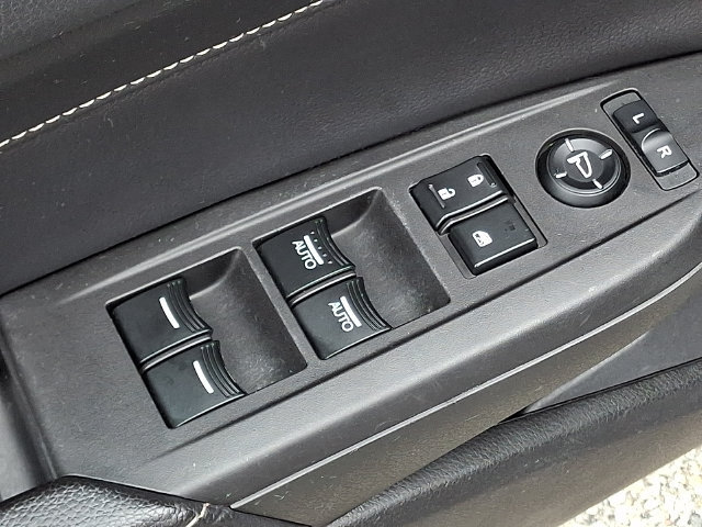 Used 2020 Acura ILX w/ Premium Package FWD image 28