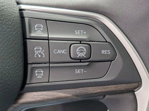 New 2026 Jeep Grand Cherokee L Limited AWD/4WD image 17