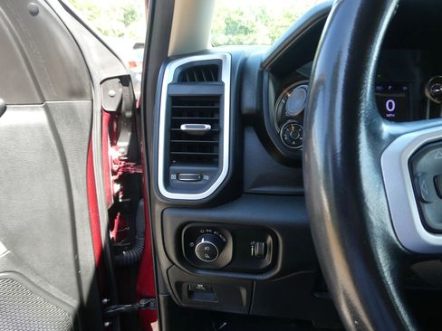 Used 2020 RAM 1500 Big Horn RWD image 15