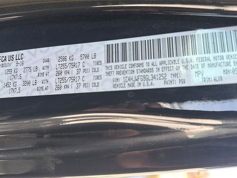 Used 2016 Jeep Wrangler Unlimited Rubicon image 4