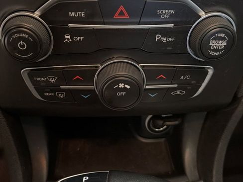 Used 2022 Dodge Charger SXT w/ Leather Interior Group image 13