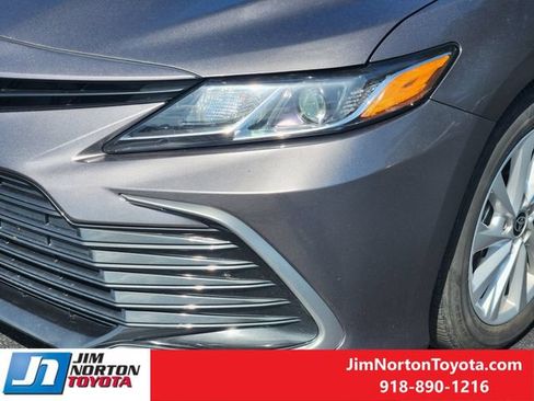 Used 2024 Toyota Camry LE FWD image 10