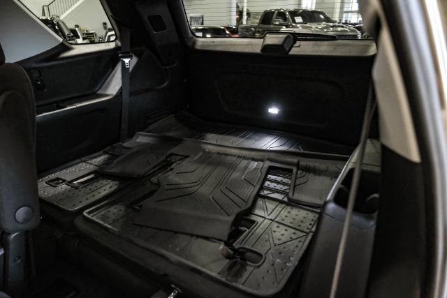 Used 2020 Chevrolet Traverse LT FWD image 38