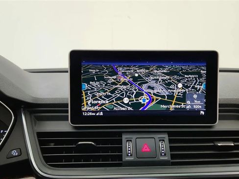 Used 2018 Audi Q5 2.0T Premium Plus w/ Premium Plus Package image 17