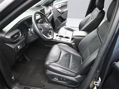 Used 2022 Ford Explorer ST w/ Equipment Group 401A image 9