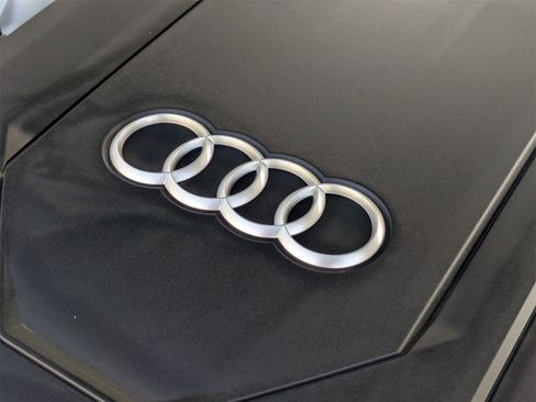 Used 2023 Audi A4 2.0T Premium w/ Convenience Package image 24