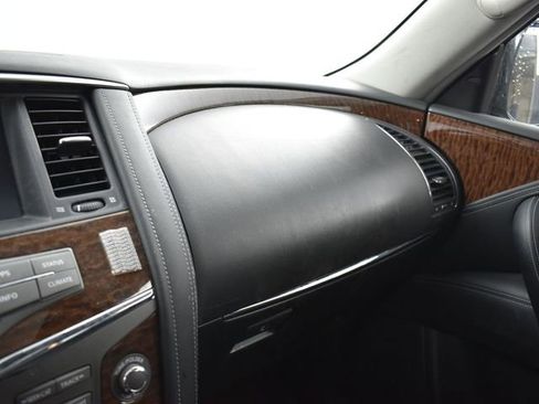 Used 2019 Nissan Armada Platinum w/ Captain's Chairs Package image 17