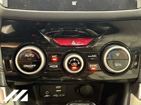 Used 2020 Subaru Forester Limited w/ Popular Package #3 AWD/4WD image 18