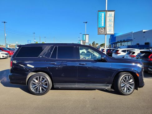 Used 2021 Cadillac Escalade Sport Platinum image 4