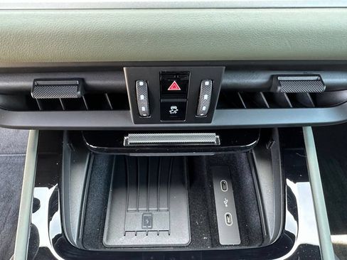 Certified 2026 Porsche Cayenne GTS AWD/4WD image 35