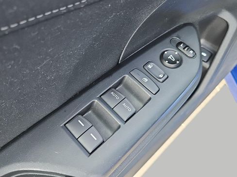 Used 2019 Honda Civic EX image 17