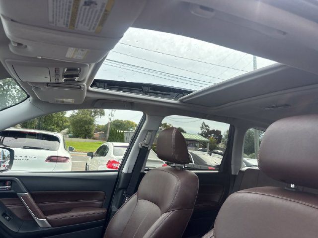 Used 2017 Subaru Forester 2.5i Touring AWD/4WD image 22